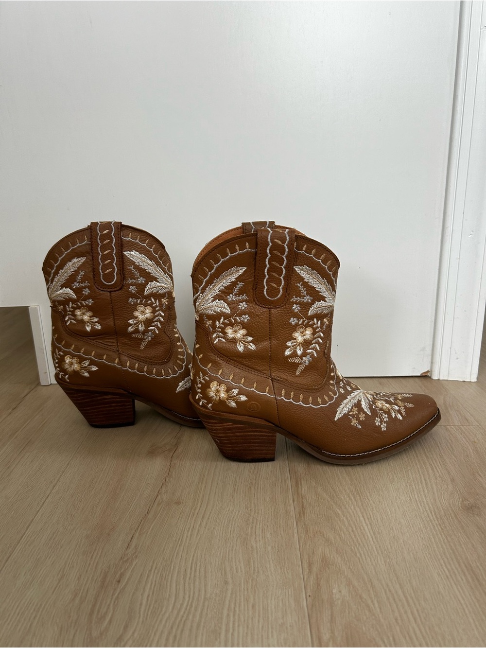 Dingo Embroidered Western Ankle Boots | Brown Cowgirl Boots